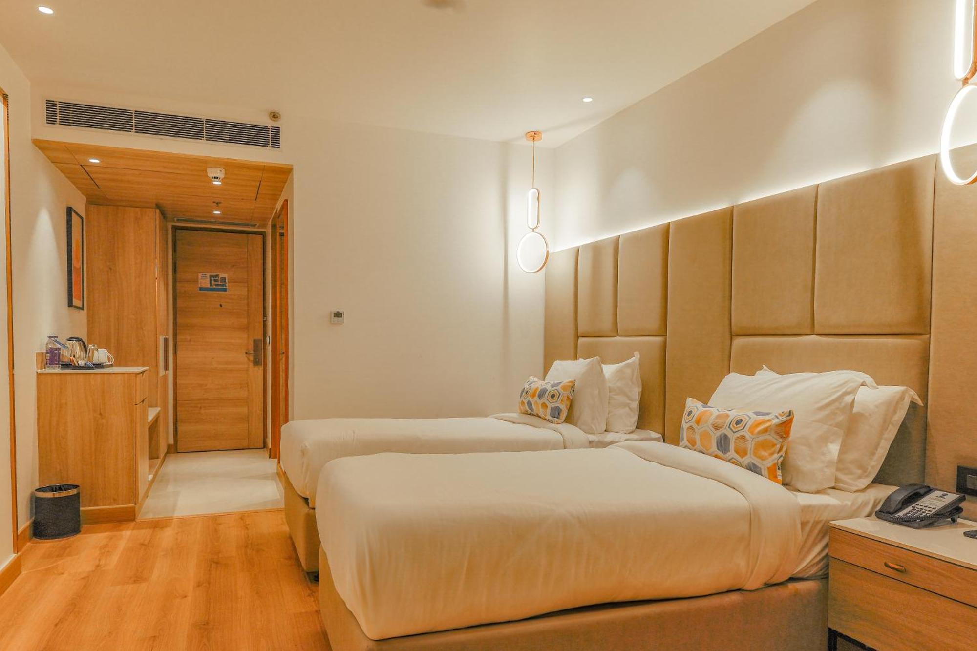 Best Western Ah1 Амритсар Экстерьер фото